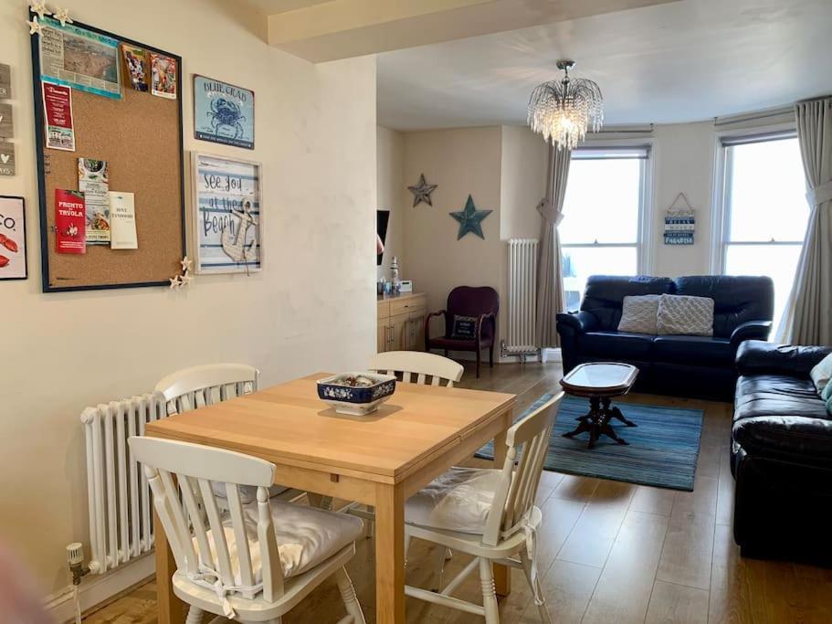 Cozy 2 Bedroom Flat In And Brighton