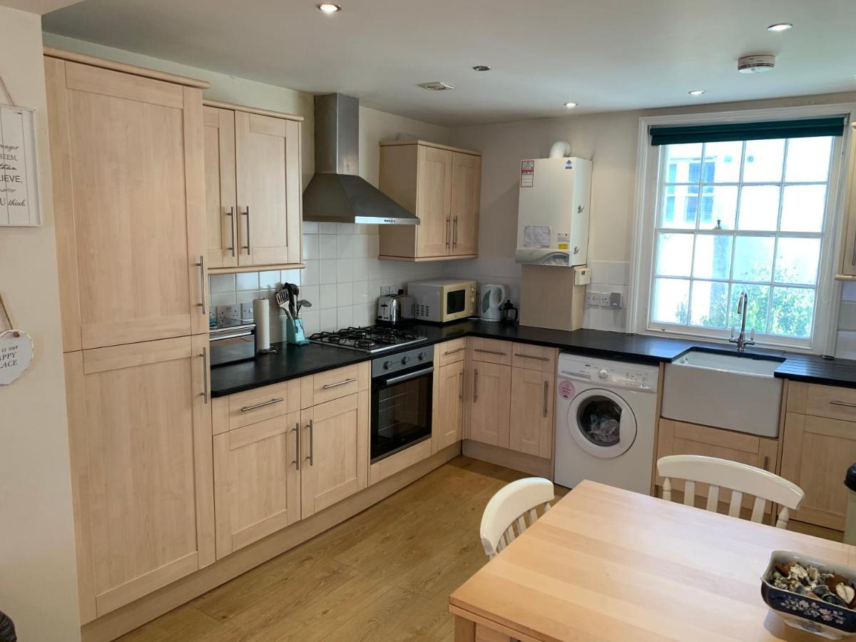 Cozy 2 Bedroom Flat In And Brighton